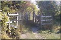 Stile and Kissing Gate in Darland Banks