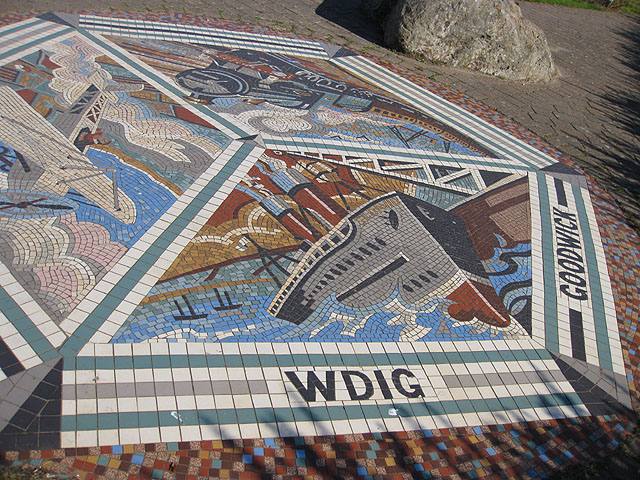 Mosaic on the Parrog