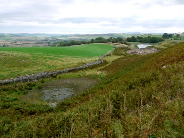 Valley north-east of Humbleton Hill