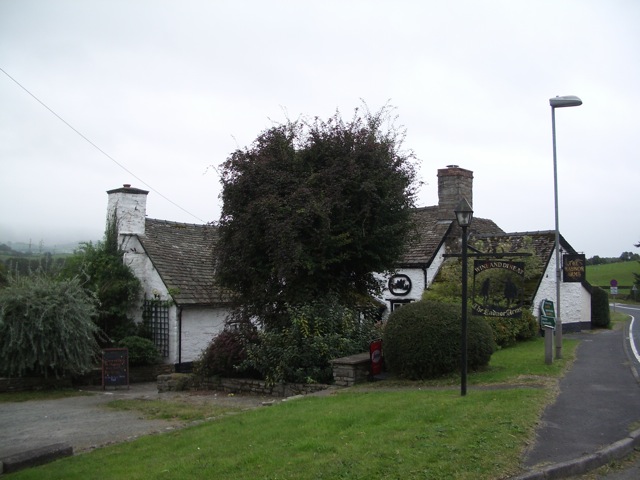 Llowes: the Radnor Arms © Keith Salvesen cc-by-sa/2.0 :: Geograph ...