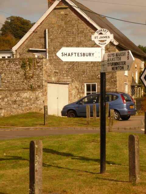 Shaftesbury: St. James finger-post