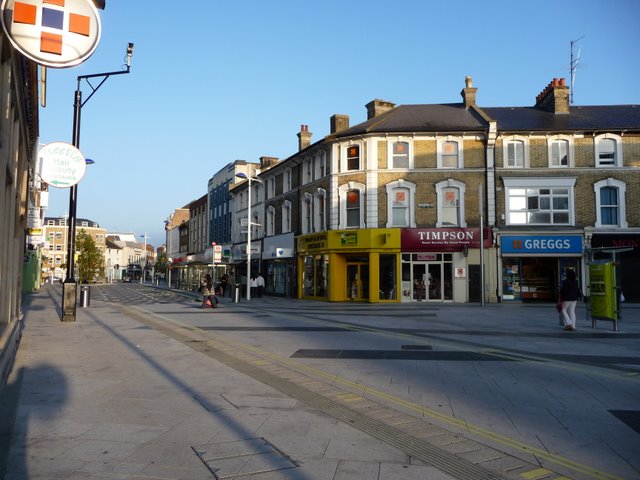 High Street Slough © Kevin White cc-by-sa/2.0 :: Geograph Britain and ...