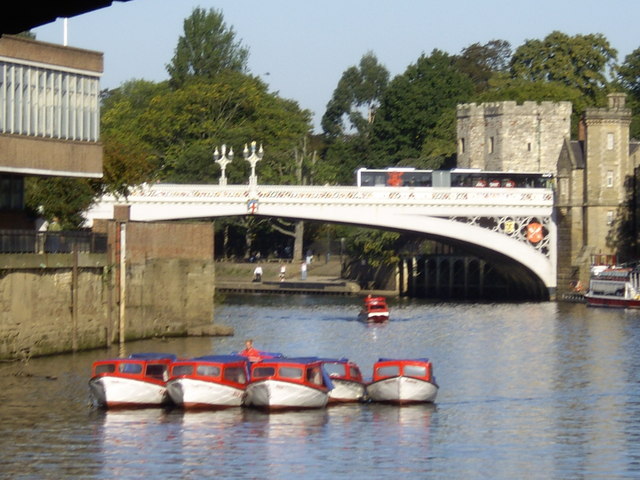 A raft of boats on the Ouse