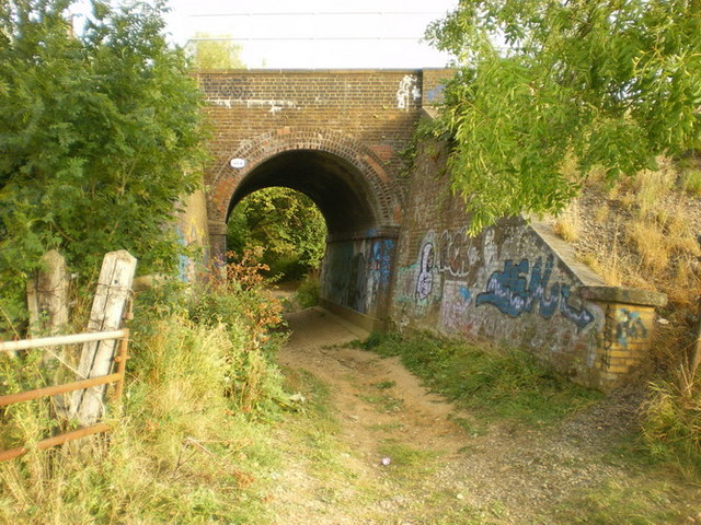Railway bridge at the end of Marsh Lane