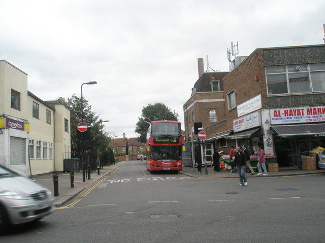 Looking from South Road into Cambridge Road