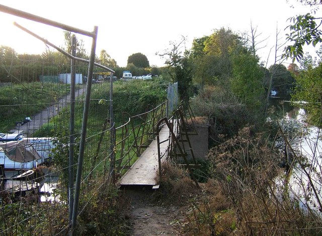 Footbridge across the river access to Northwick Marina, Worcester