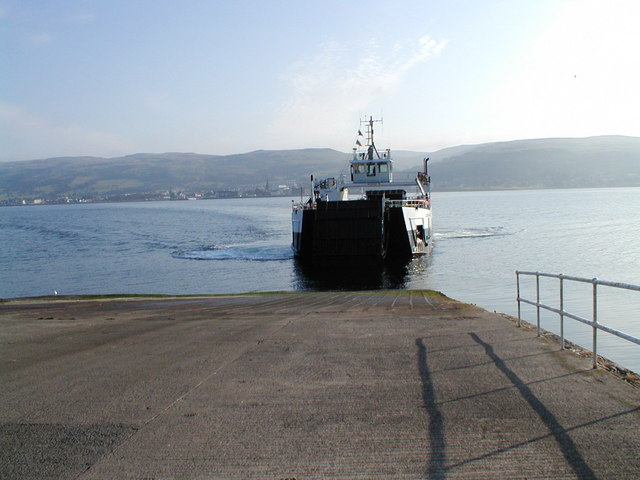 The ferry approaches the jetty on Great Cumbrae