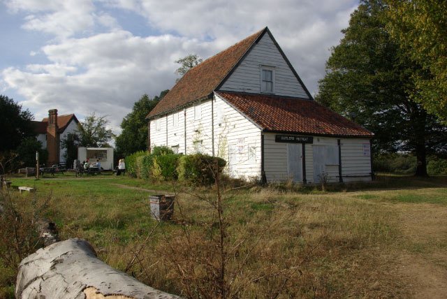 Butler's Retreat, Chingford © Stephen McKay :: Geograph Britain and Ireland