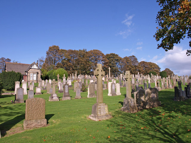 Kilmacolm Cemetery © wfmillar cc-by-sa/2.0 :: Geograph Britain and Ireland