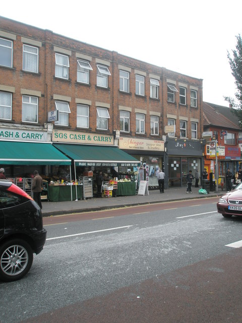 Shops in The Broadway (6)