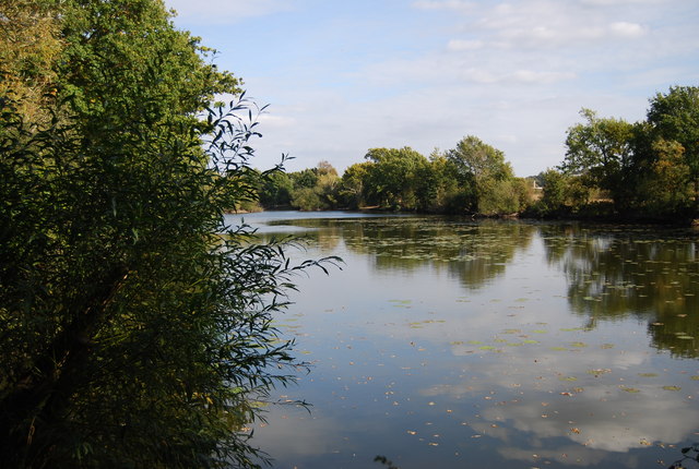 Ballast Pit, Haysden Country Park © N Chadwick :: Geograph Britain and ...