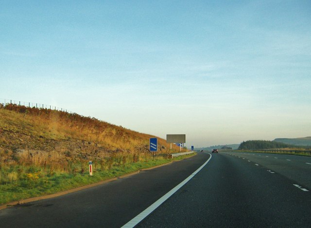 M6 motorway, approaching junction 39 © Ann Cook cc-by-sa/2.0 ...