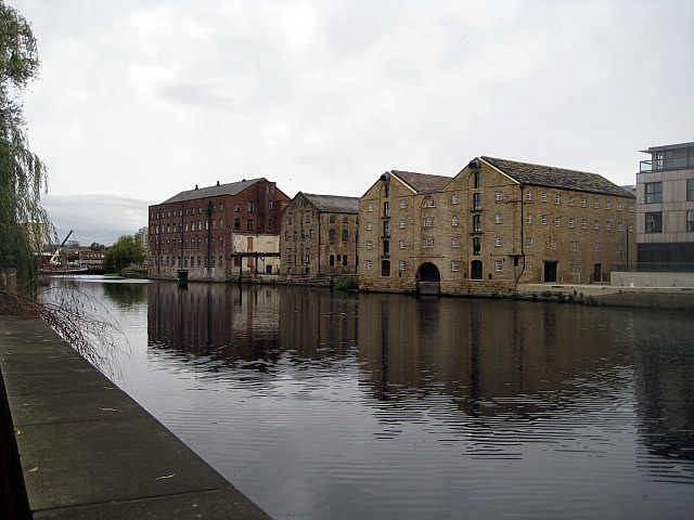 Wakefield Waterfront © Mike Kirby cc-by-sa/2.0 :: Geograph Britain and ...