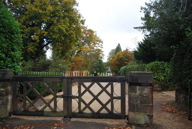 Gated Entrance, Calverley Park