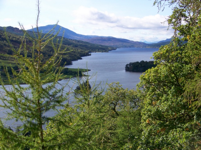 Loch Tummel © Maigheach-gheal :: Geograph Britain and Ireland