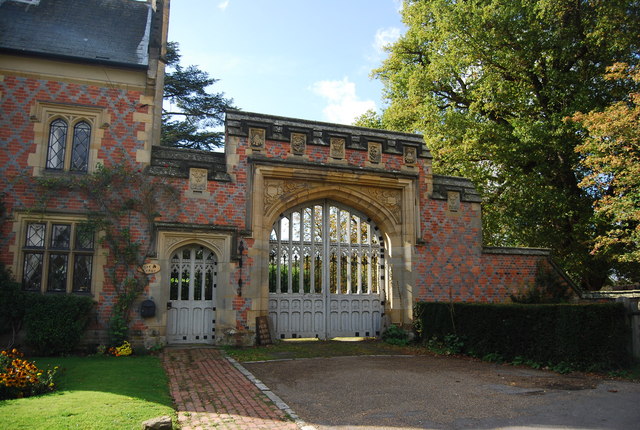 Eastern Gate, Hall Place, Leigh