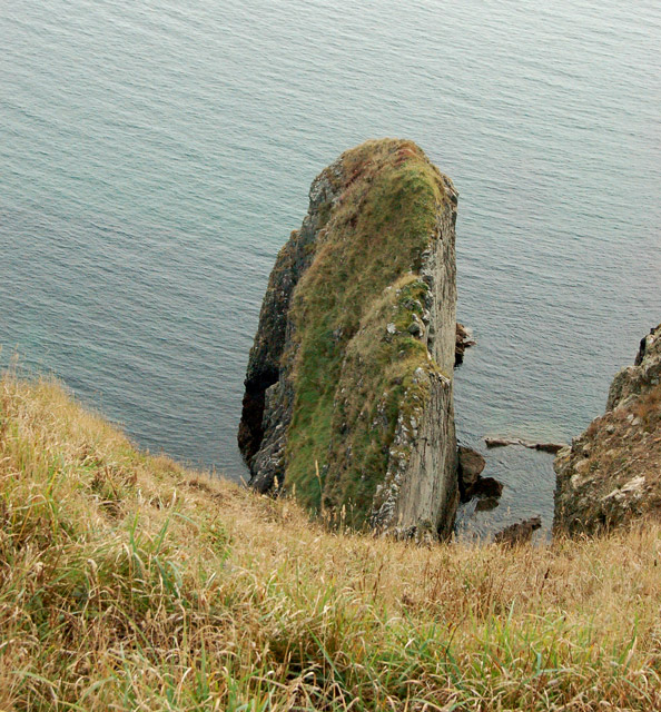 A rock outcrop on the east side of Dinas Fawr headland