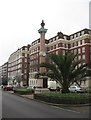 Warwick Gardens / Victoria Column