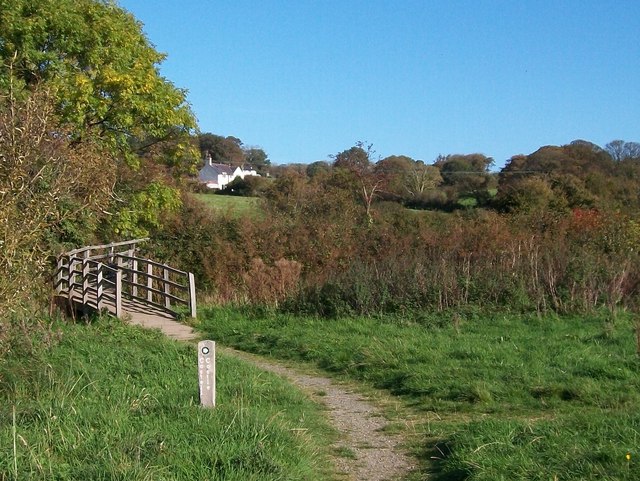 The northern approach path to the castle