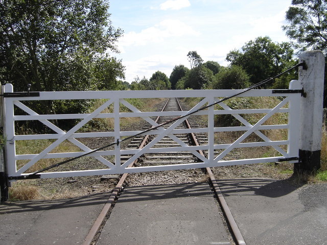 Level crossing gates at Worthing