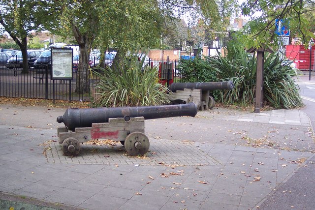 Cannons beside Faversham Pools
