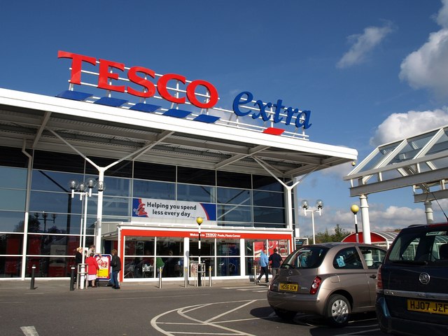 Fleets Corner Tesco © Derek Harper cc-by-sa/2.0 :: Geograph Britain and ...