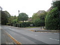 Approaching the junction of  Airlie Road and Airlie Lane