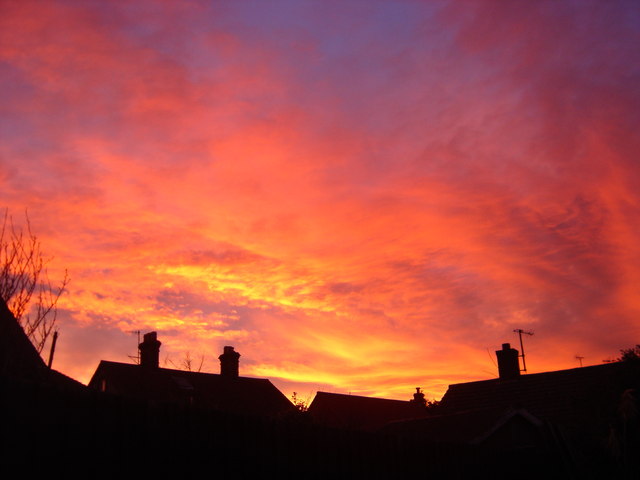 red-sky-at-night-is-a-shepherd-s-delight-john-wernham-cc-by-sa-2-0