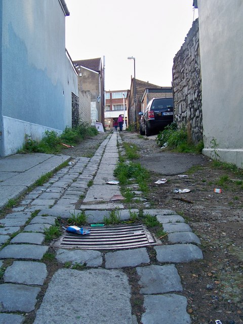 Alley between Rochester Street and Ordnance Street