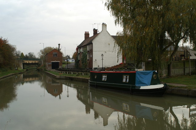 The Old Royal Oak beside the Oxford... © David Long :: Geograph Britain ...