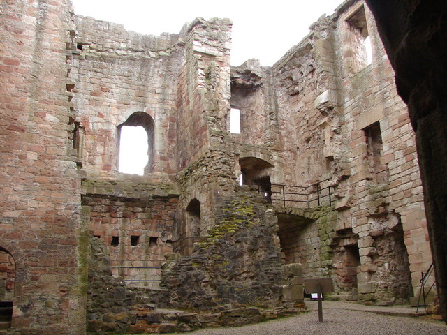 Crichton Castle Ruin - Interior