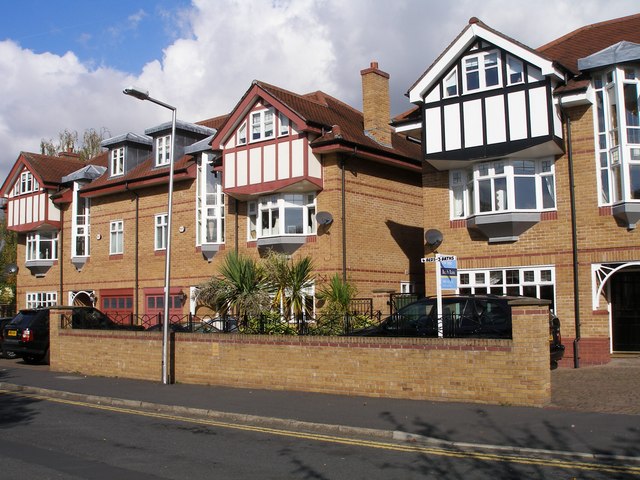Houses on Bramley Road