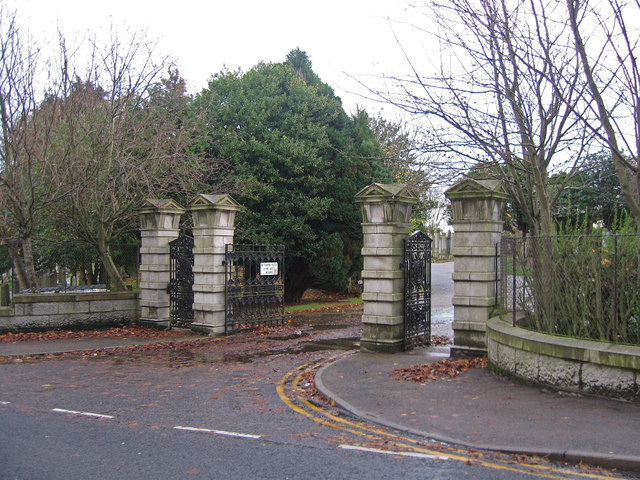 Springbank Cemetery, Aberdeen © wfmillar cc-by-sa/2.0 :: Geograph ...