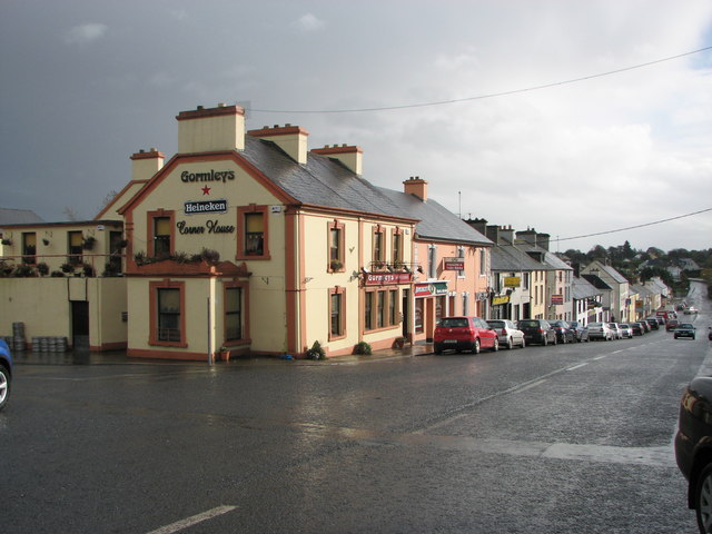 Gormleys Corner House, Ballymote © Willie Duffin :: Geograph Ireland