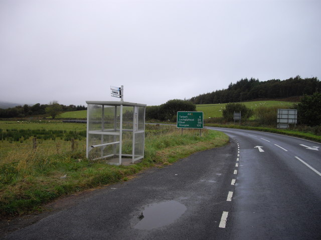 Bus stop and shelter on A83 near Redhouse