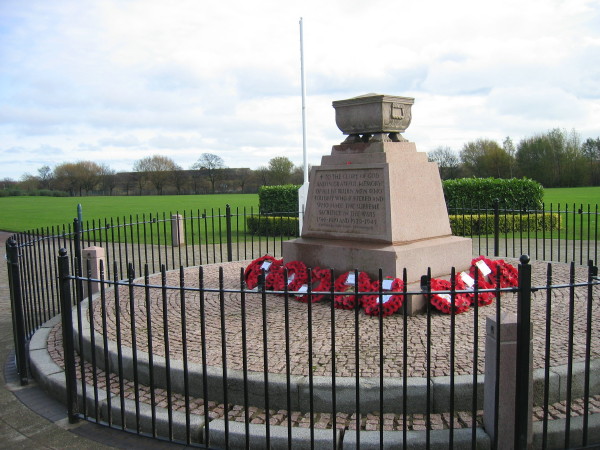 War Memorial, Carr Ellison Park, Hebburn