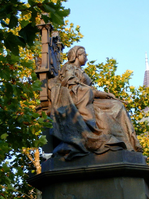 Queen Victoria Statue, St Helens © Cathie Garner cc-by-sa/2.0 ...