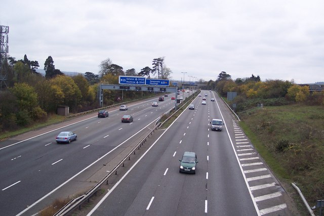 The M26 Motorway heading towards... © David Anstiss cc-by-sa/2.0 ...