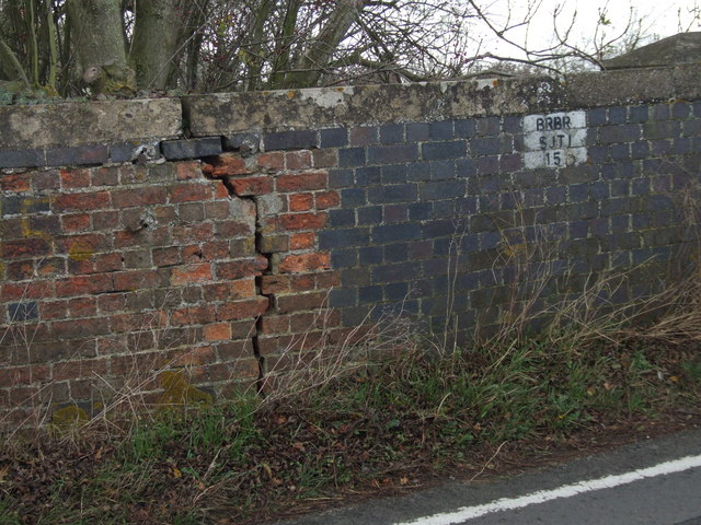 Crack in Mill Lane railway bridge