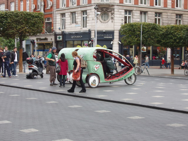 Rickshaws in O'Connell Street