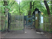 TQ2889 : Highgate Wood, Bridge Gate entrance by Oxyman