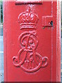 Edward VII postbox, Saltwell View / Westbourne Avenue - royal cipher