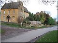 Cottage and signpost at Dorn