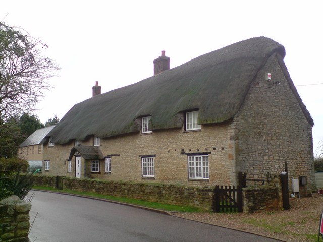 Thatched Cottage, Grafton Regis