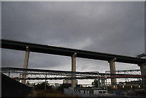 TQ5776 : The QE II Bridge rising over the River Thames by N Chadwick