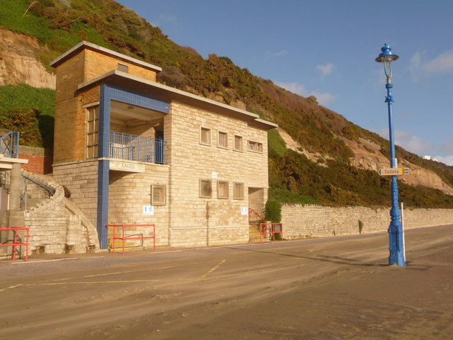 Bournemouth: toilets below East Cliff Lift