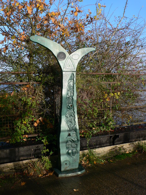 Cycle route marker