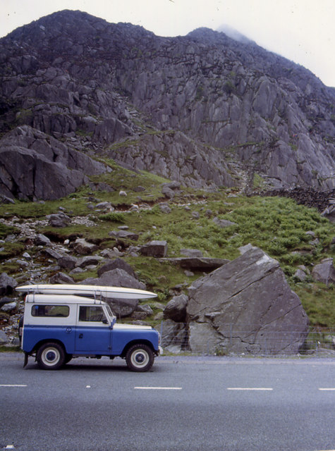 Northern edge of Tryfan from the road