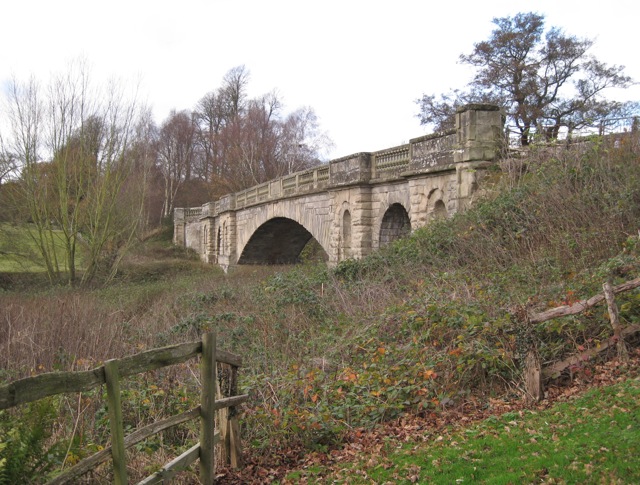 Bridge over River Avon, Stoneleigh Abbey