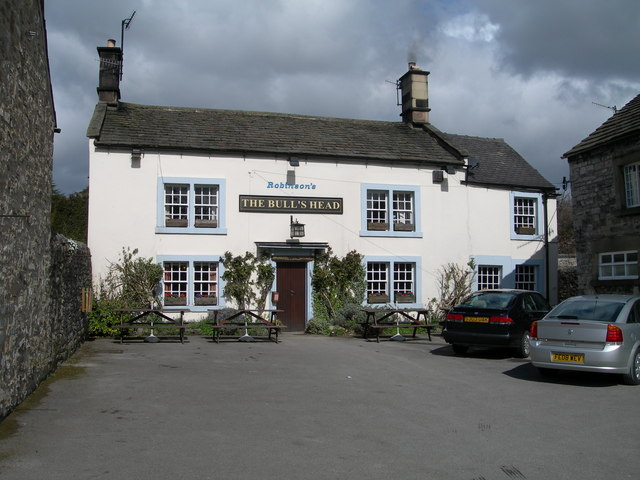 The Bull's Head Ashford in the Water © DAVID M GOODWIN :: Geograph ...